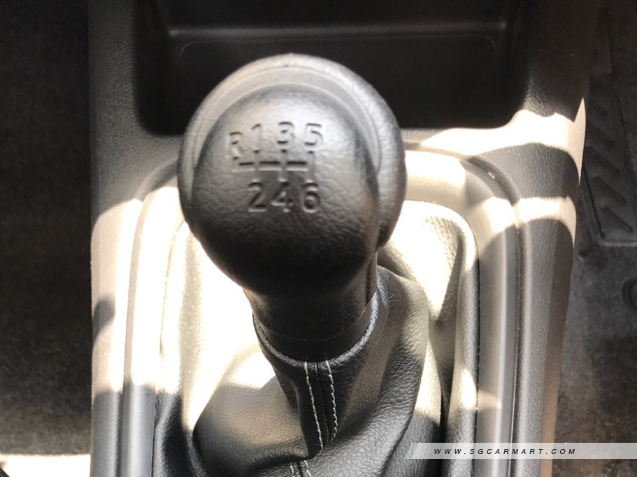 https://i.i-sgcm.com/new_cars/cars/12147/12147_g11