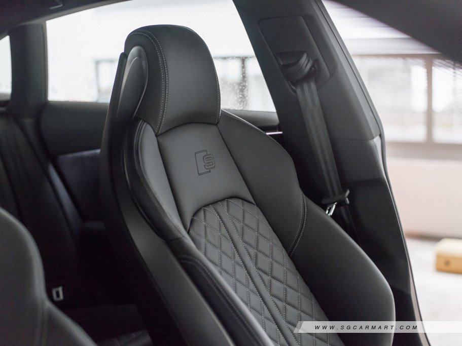 https://i.i-sgcm.com/new_cars/cars/12156/12156_g20