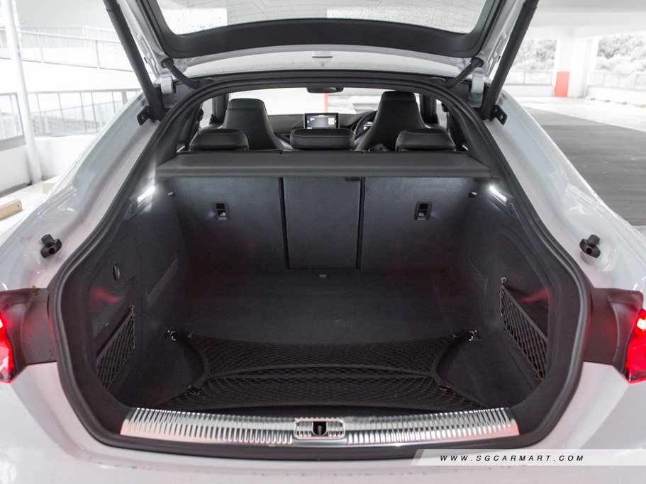 https://i.i-sgcm.com/new_cars/cars/12156/12156_g31