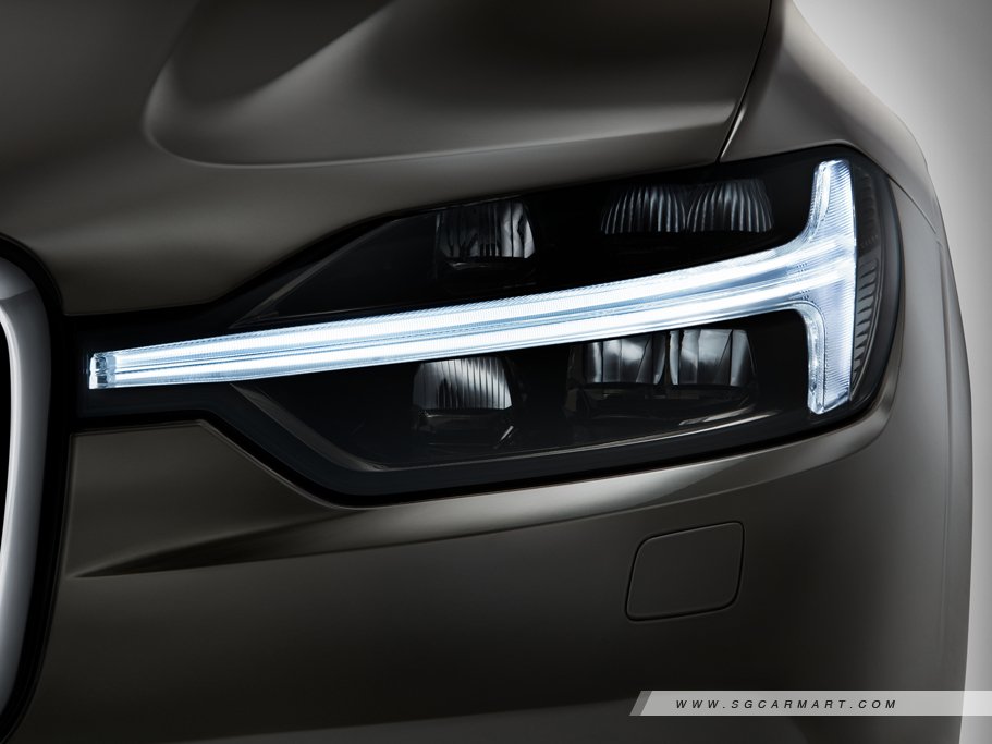 https://i.i-sgcm.com/new_cars/cars/12160/12160_g15