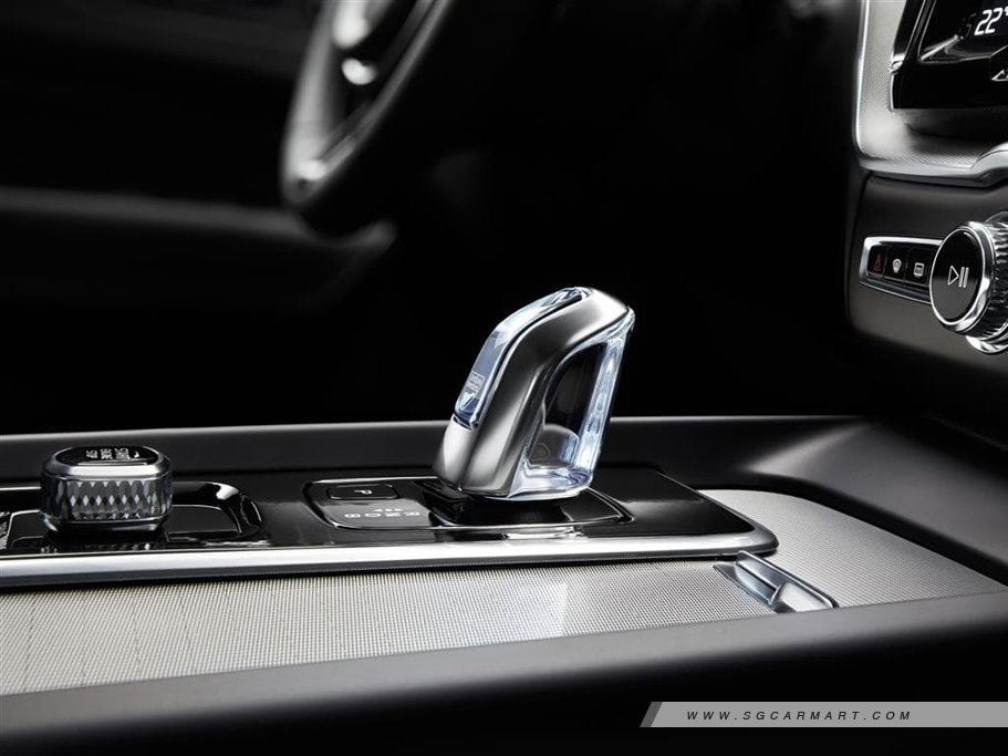 https://i.i-sgcm.com/new_cars/cars/12160/12160_g36