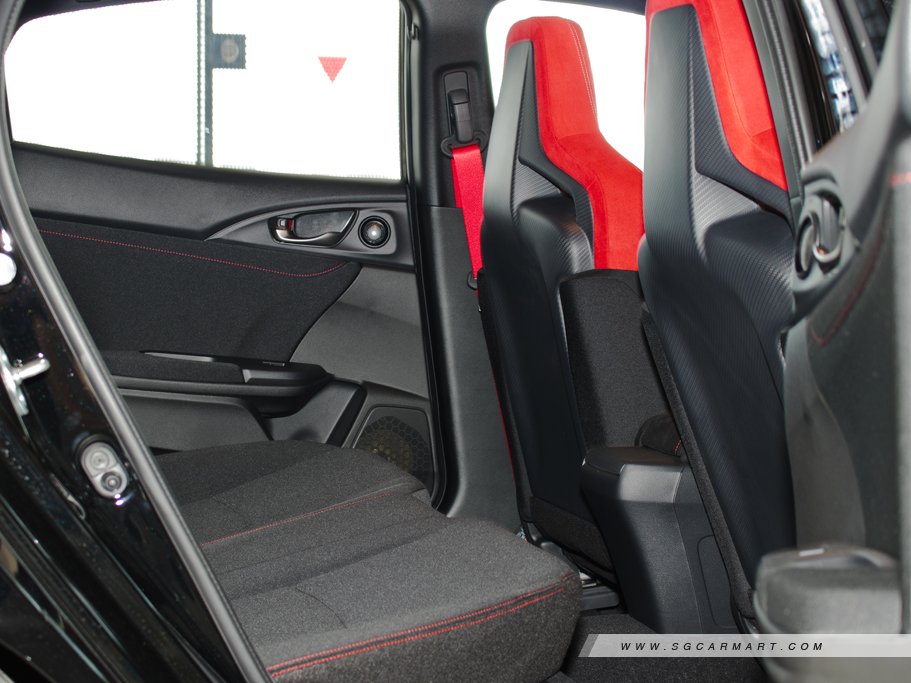 https://i.i-sgcm.com/new_cars/cars/12168/12168_g10