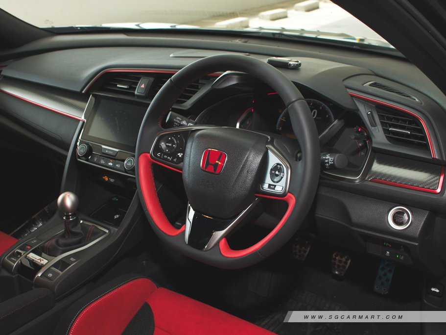 https://i.i-sgcm.com/new_cars/cars/12168/12168_g11