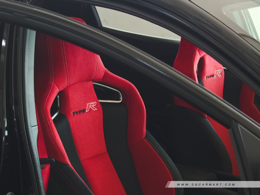 https://i.i-sgcm.com/new_cars/cars/12168/12168_g18