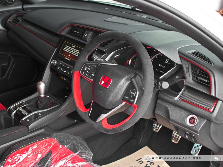 https://i.i-sgcm.com/new_cars/cars/12168/12168_g33