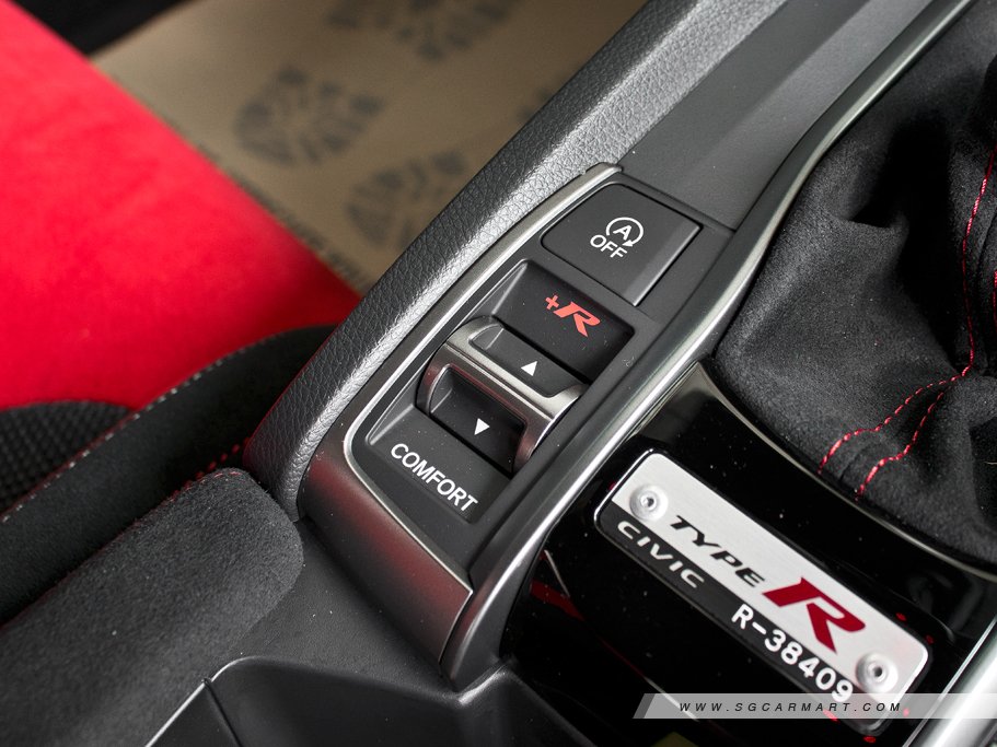 https://i.i-sgcm.com/new_cars/cars/12168/12168_g48