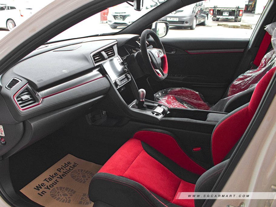 https://i.i-sgcm.com/new_cars/cars/12168/12168_g50