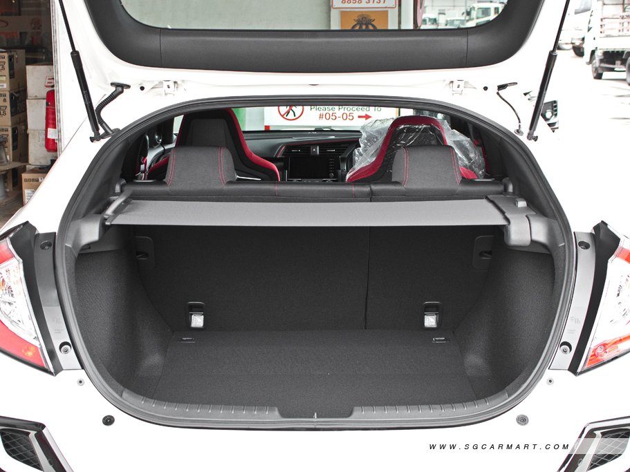 https://i.i-sgcm.com/new_cars/cars/12168/12168_g54