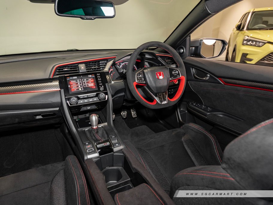 https://i.i-sgcm.com/new_cars/cars/12168/12168_g67