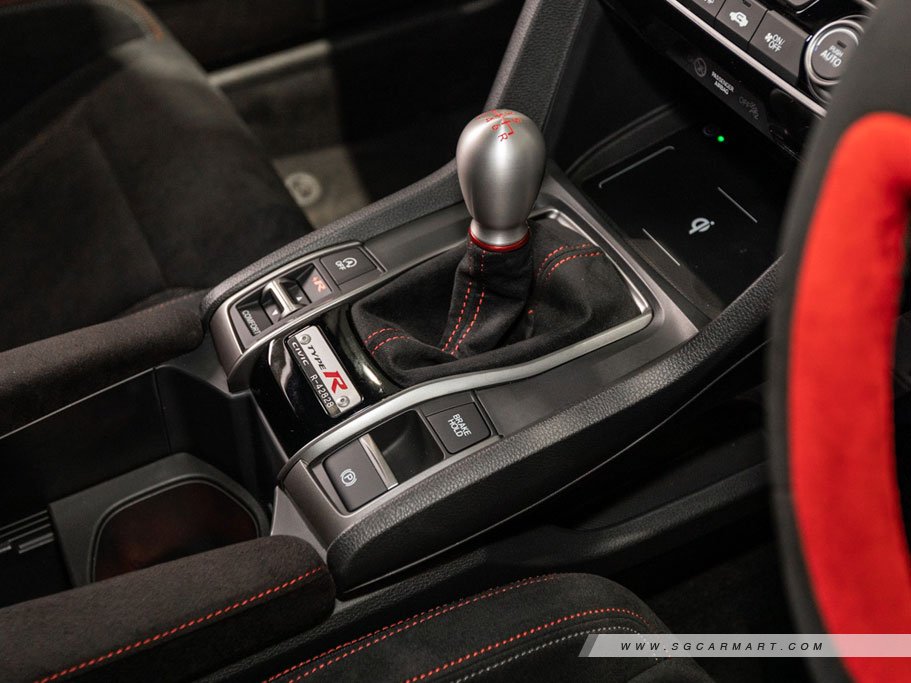 https://i.i-sgcm.com/new_cars/cars/12168/12168_g73