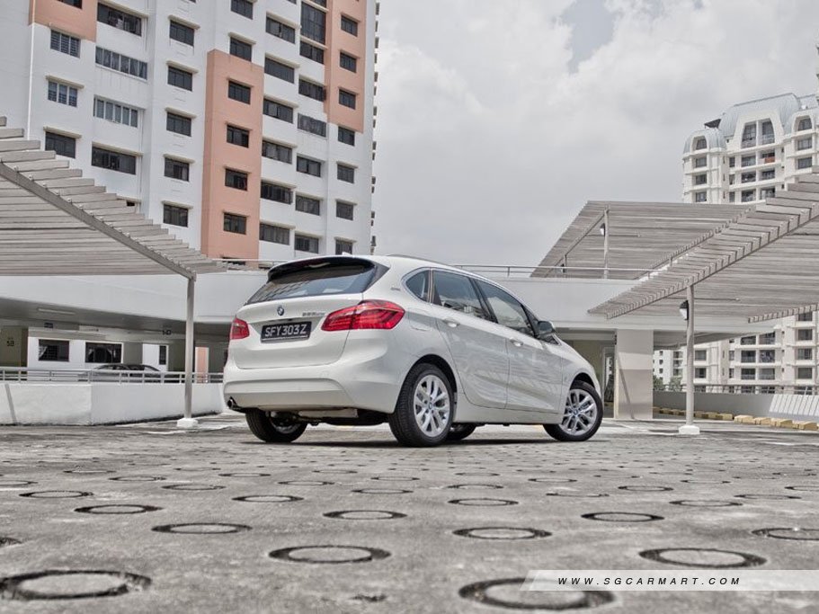 https://i.i-sgcm.com/new_cars/cars/12171/12171_g15