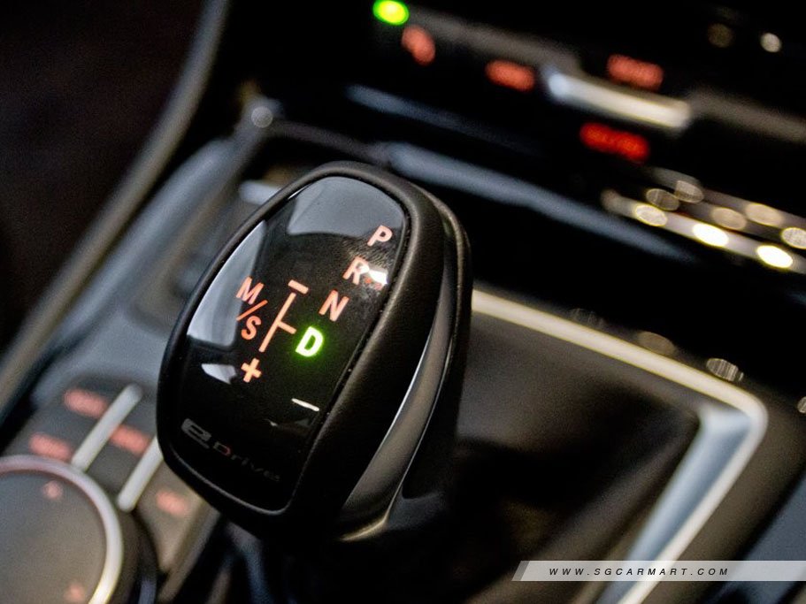 https://i.i-sgcm.com/new_cars/cars/12171/12171_g30