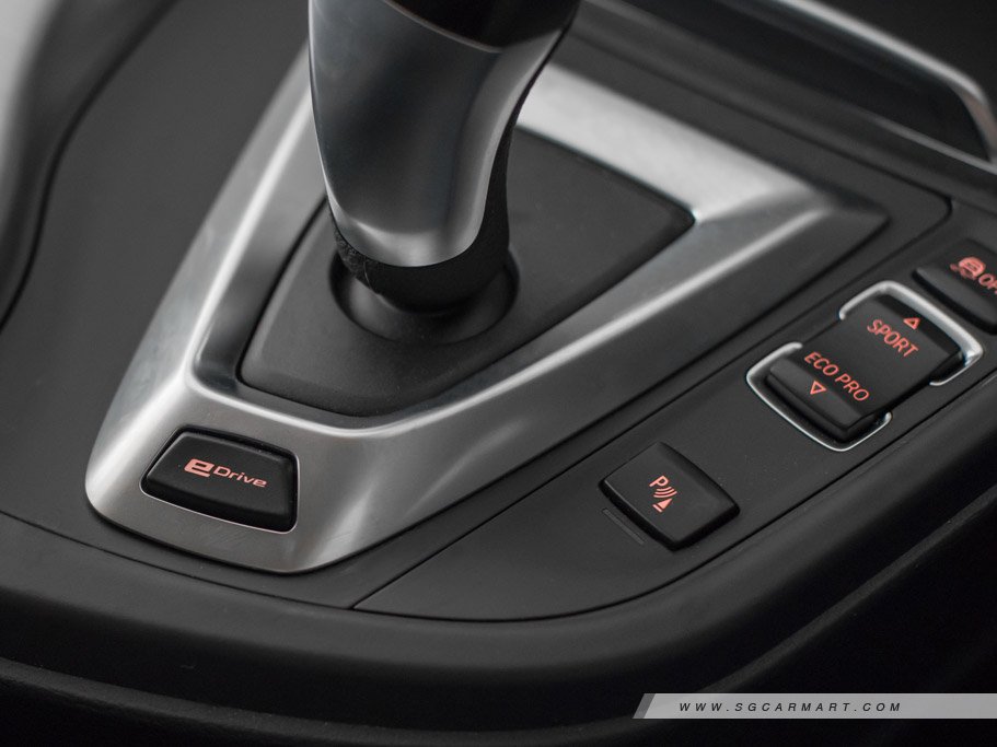 https://i.i-sgcm.com/new_cars/cars/12172/12172_g28