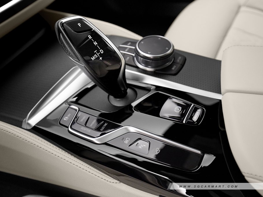 https://i.i-sgcm.com/new_cars/cars/12173/12173_g58