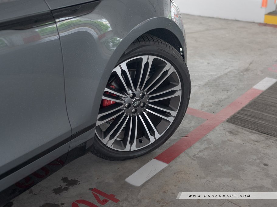 https://i.i-sgcm.com/new_cars/cars/12179/12179_g79