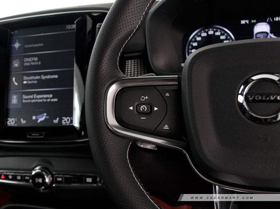 https://i.i-sgcm.com/new_cars/cars/12180/12180_g31