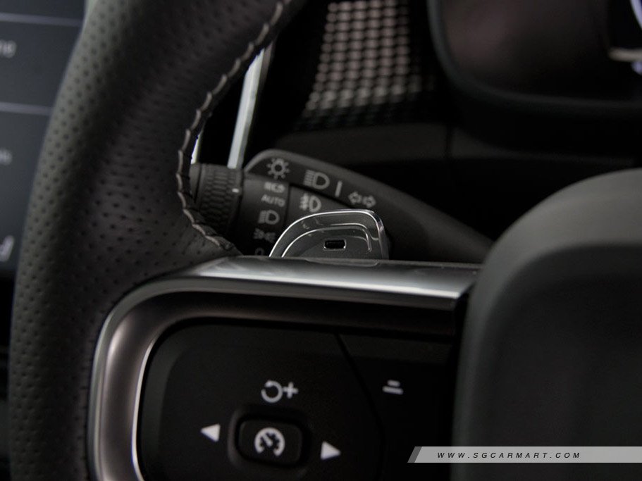 https://i.i-sgcm.com/new_cars/cars/12180/12180_g32