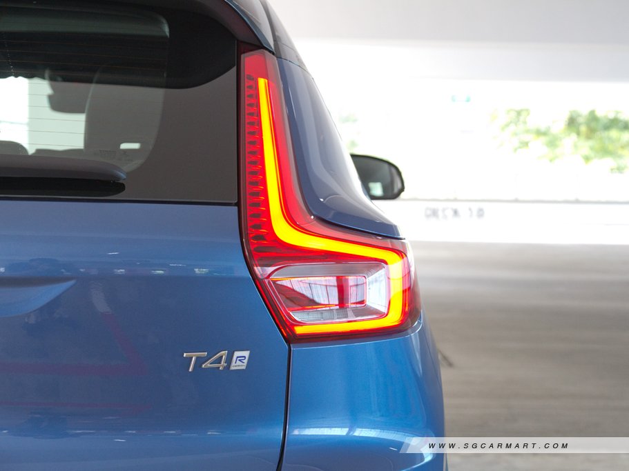 https://i.i-sgcm.com/new_cars/cars/12180/12180_g54