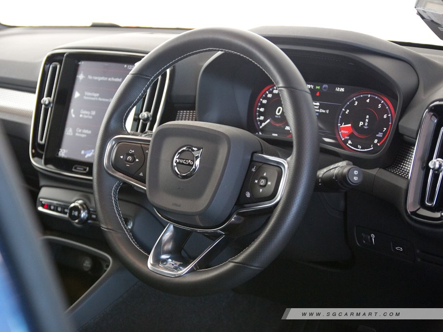 https://i.i-sgcm.com/new_cars/cars/12180/12180_g58