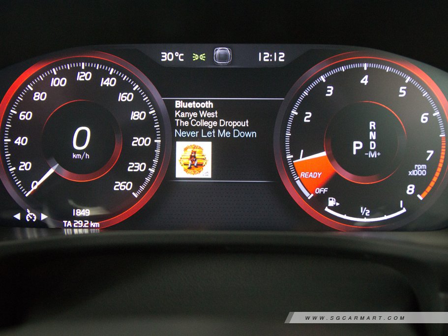 https://i.i-sgcm.com/new_cars/cars/12180/12180_g62