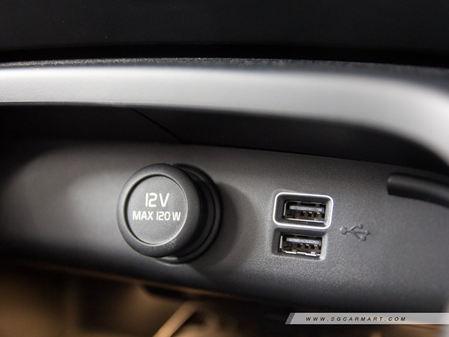 https://i.i-sgcm.com/new_cars/cars/12180/12180_g74