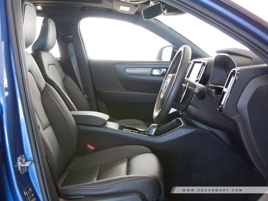 https://i.i-sgcm.com/new_cars/cars/12180/12180_g81