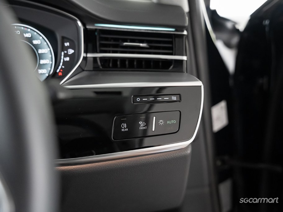 https://i.i-sgcm.com/new_cars/cars/12183/12183_g107