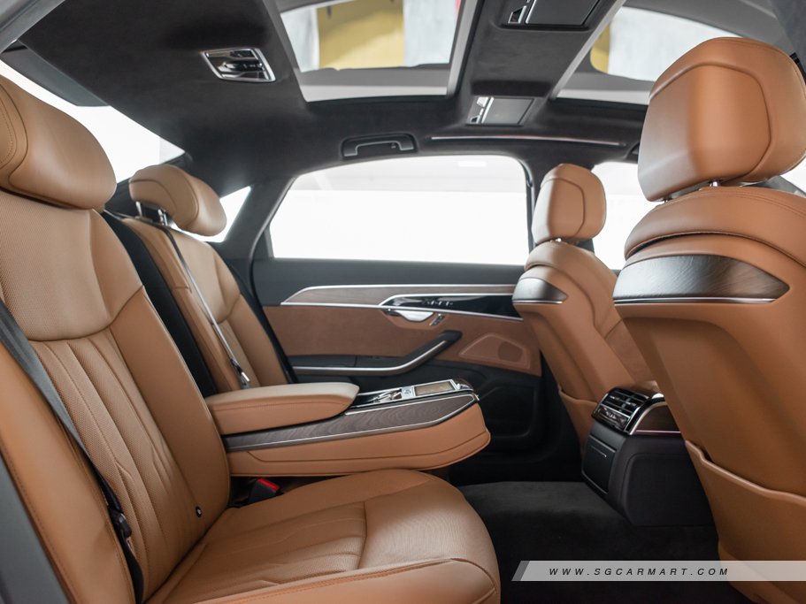 https://i.i-sgcm.com/new_cars/cars/12183/12183_g44