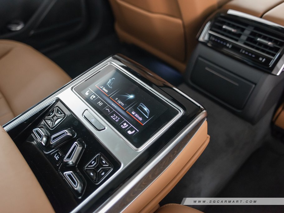 https://i.i-sgcm.com/new_cars/cars/12183/12183_g46