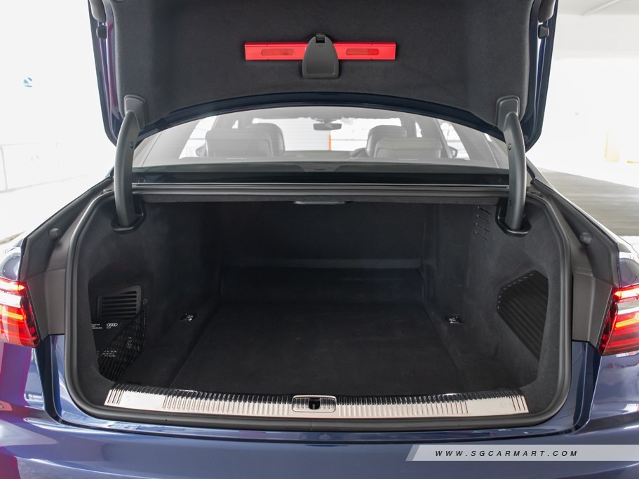 https://i.i-sgcm.com/new_cars/cars/12183/12183_g48