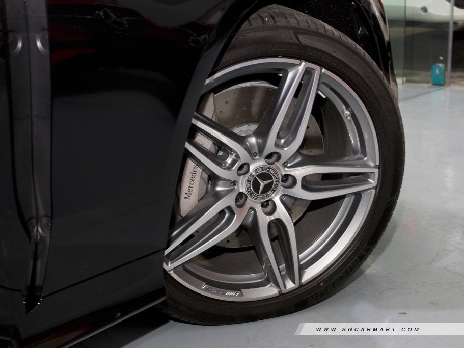 https://i.i-sgcm.com/new_cars/cars/12184/12184_g10