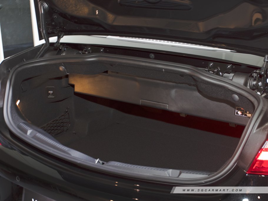 https://i.i-sgcm.com/new_cars/cars/12184/12184_g23
