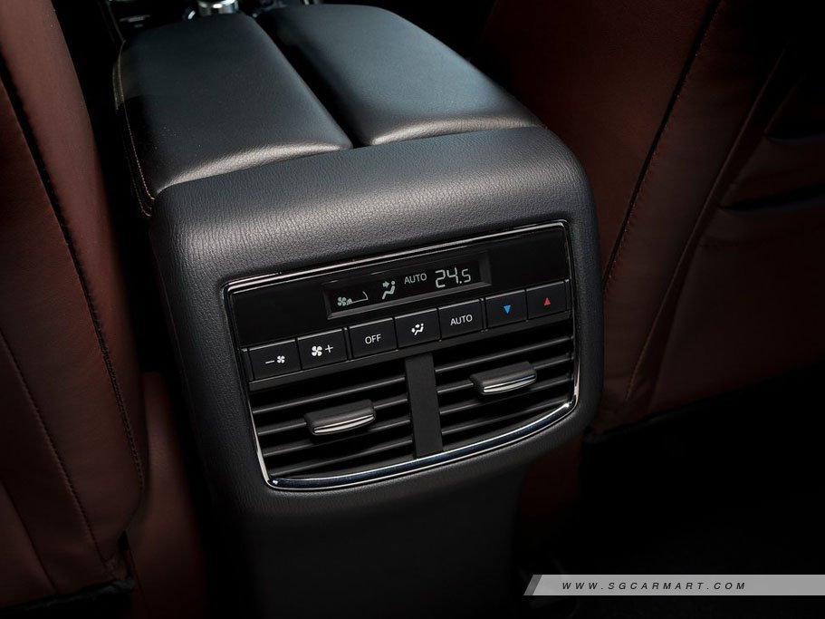 https://i.i-sgcm.com/new_cars/cars/12186/12186_g58