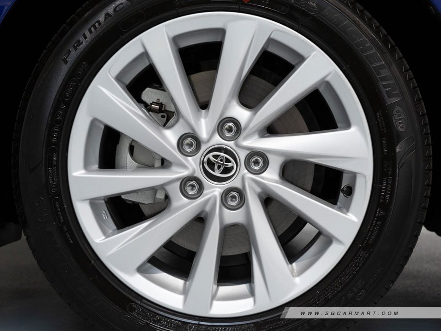 https://i.i-sgcm.com/new_cars/cars/12189/12189_g107