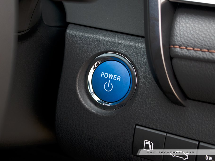 https://i.i-sgcm.com/new_cars/cars/12189/12189_g16