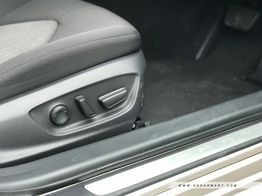 https://i.i-sgcm.com/new_cars/cars/12189/12189_g37