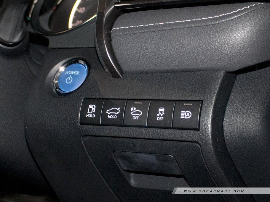 https://i.i-sgcm.com/new_cars/cars/12189/12189_g53