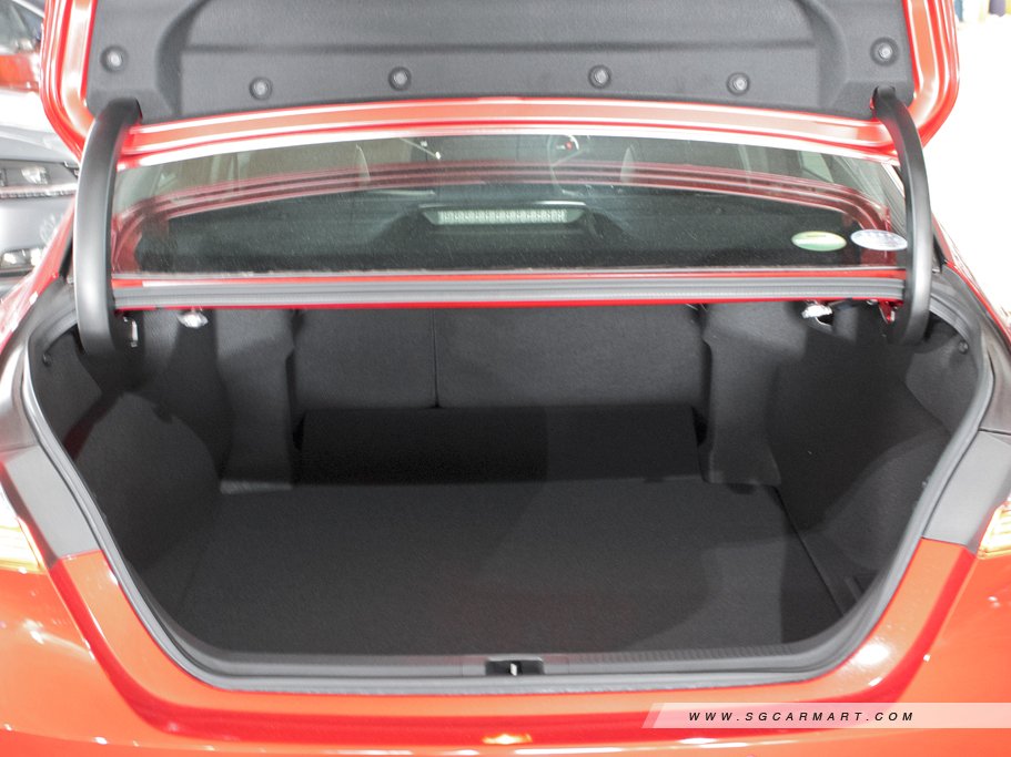 https://i.i-sgcm.com/new_cars/cars/12189/12189_g65