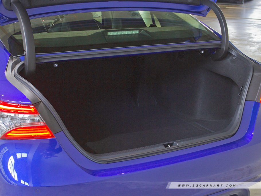 https://i.i-sgcm.com/new_cars/cars/12189/12189_g83