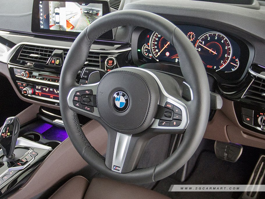https://i.i-sgcm.com/new_cars/cars/12196/12196_g17