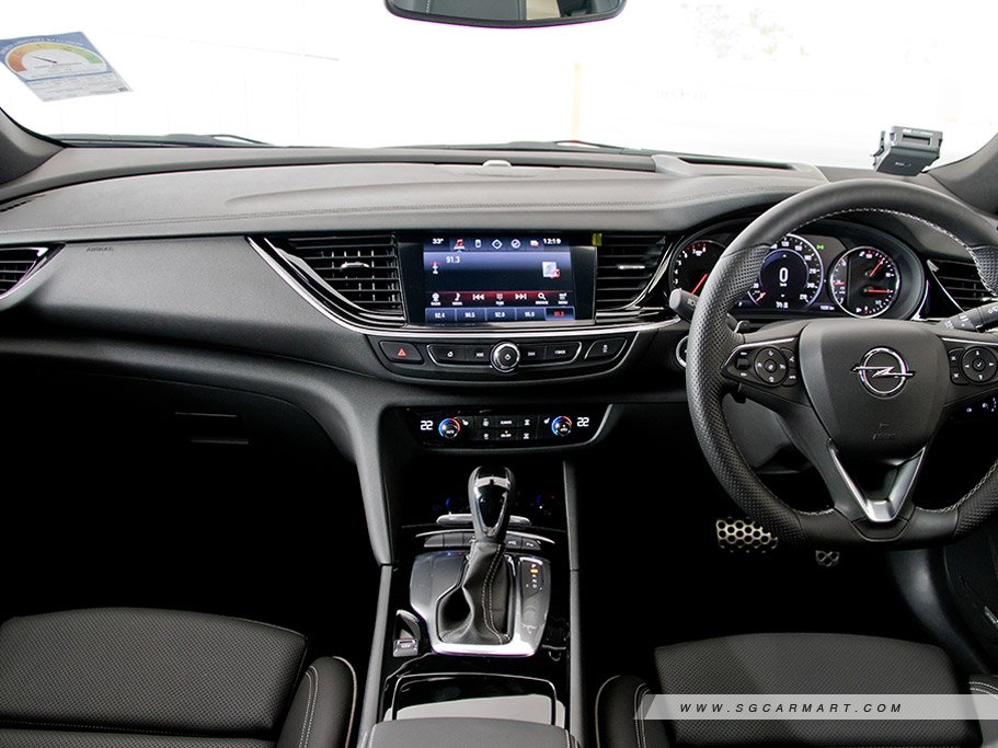 https://i.i-sgcm.com/new_cars/cars/12208/12208_g27