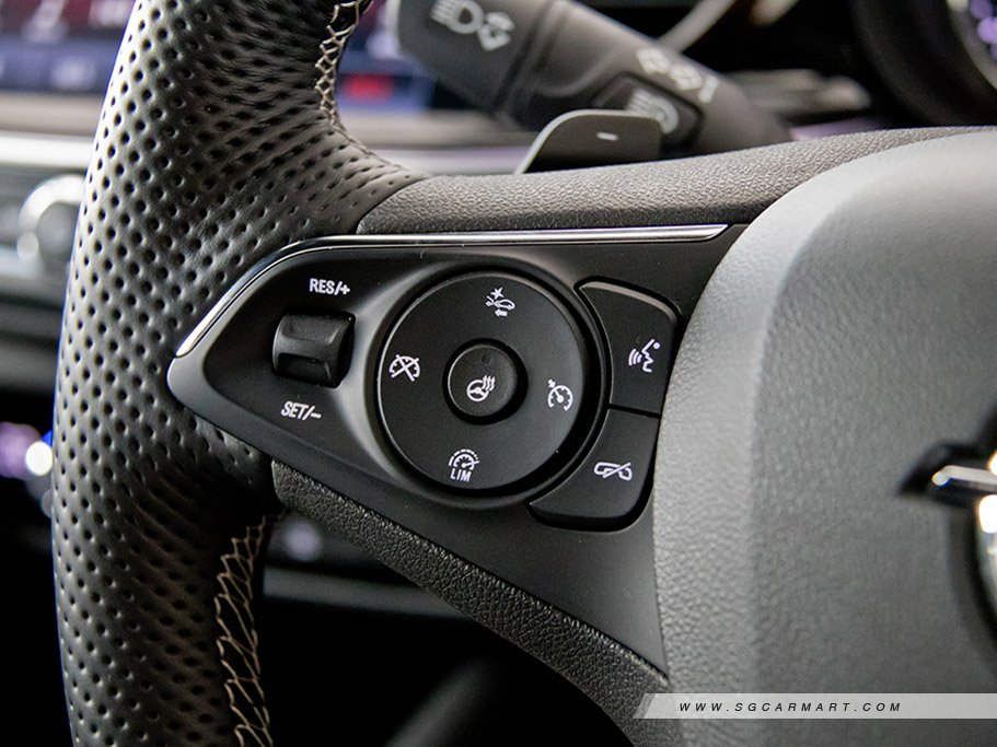 https://i.i-sgcm.com/new_cars/cars/12208/12208_g30