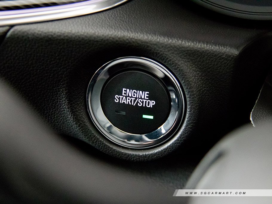 https://i.i-sgcm.com/new_cars/cars/12208/12208_g31