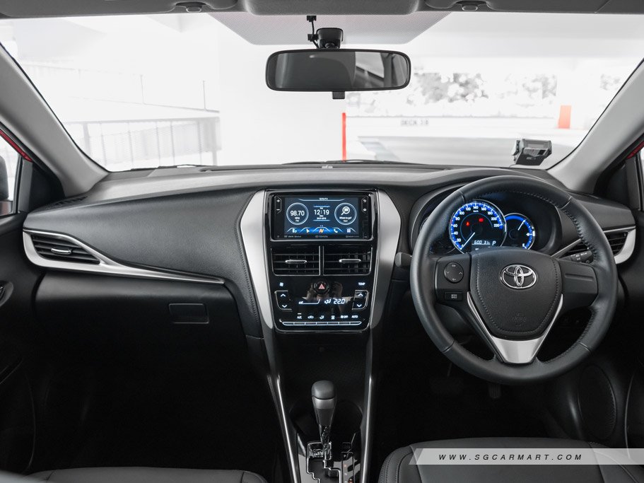 https://i.i-sgcm.com/new_cars/cars/12209/12209_g17