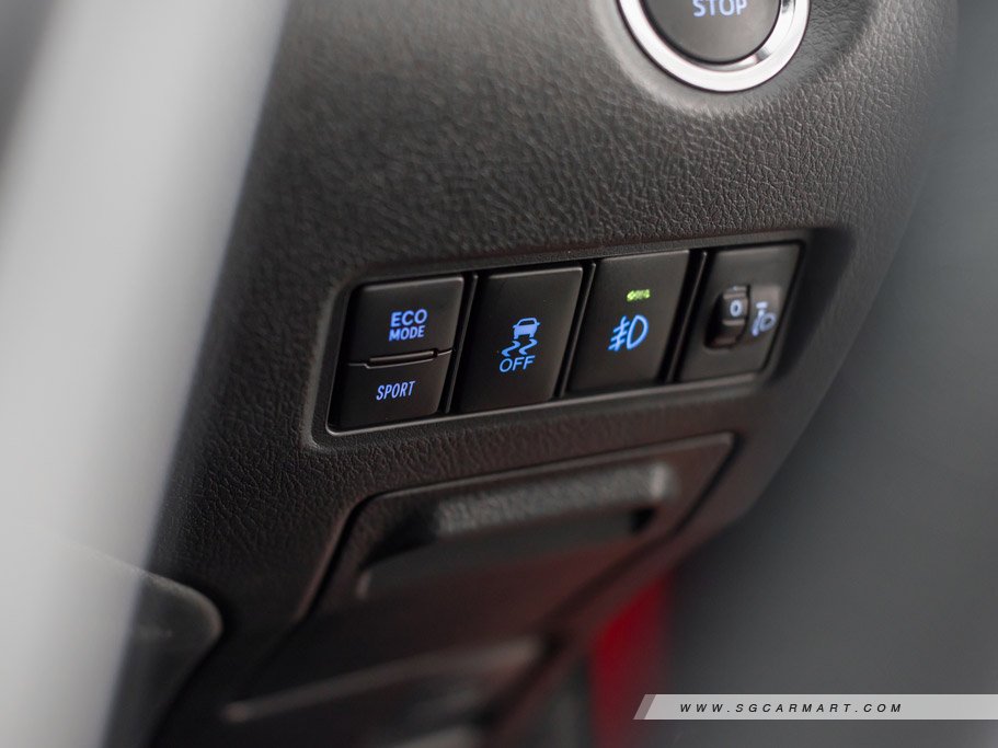 https://i.i-sgcm.com/new_cars/cars/12209/12209_g24
