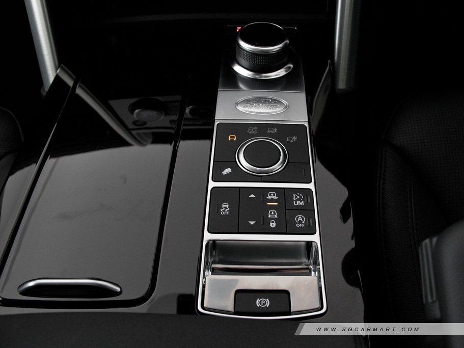 https://i.i-sgcm.com/new_cars/cars/12211/12211_g44