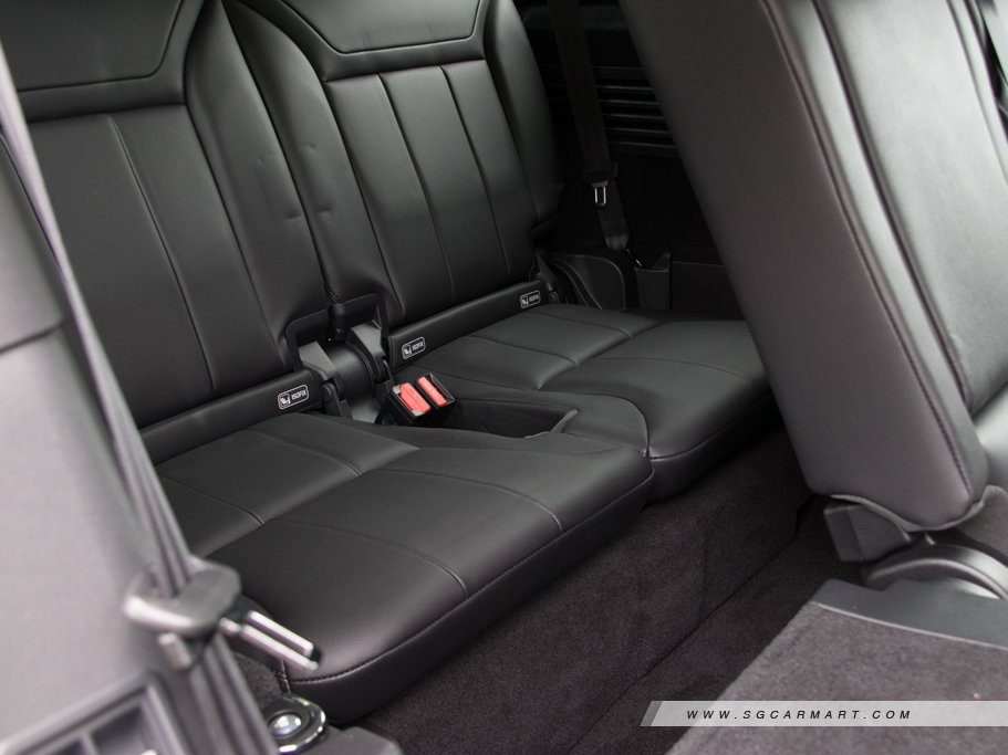 https://i.i-sgcm.com/new_cars/cars/12211/12211_g51