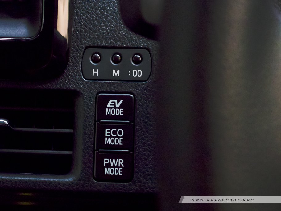 https://i.i-sgcm.com/new_cars/cars/12212/12212_g15