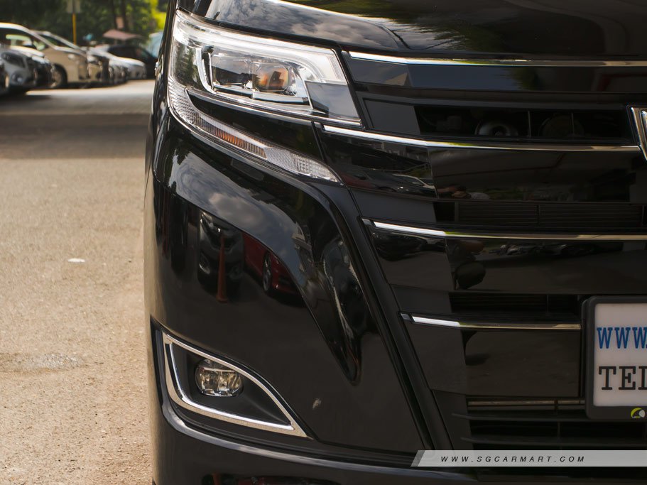 https://i.i-sgcm.com/new_cars/cars/12212/12212_g26