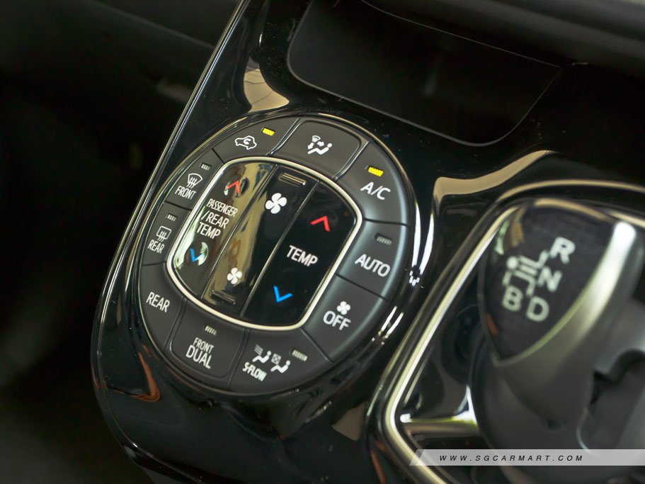 https://i.i-sgcm.com/new_cars/cars/12212/12212_g40